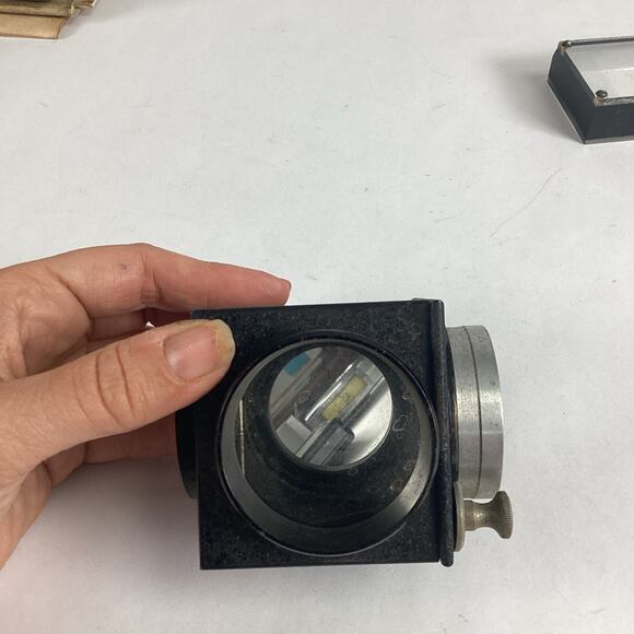 Optical Prism Viewer/Beam Splitter Housing & 2 Glass Stereoscopic Slide Mounts - Picture 6 of 10